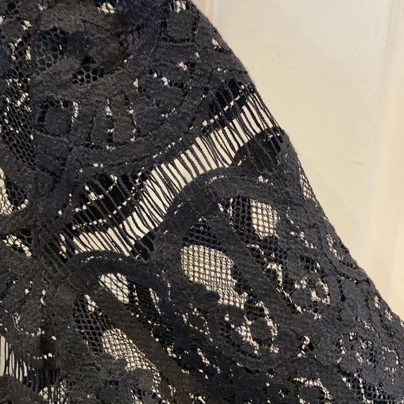 BCBG top - Picture 2 of 3